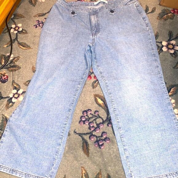 Tommy Hilfiger capris size 12 - Picture 1 of 8